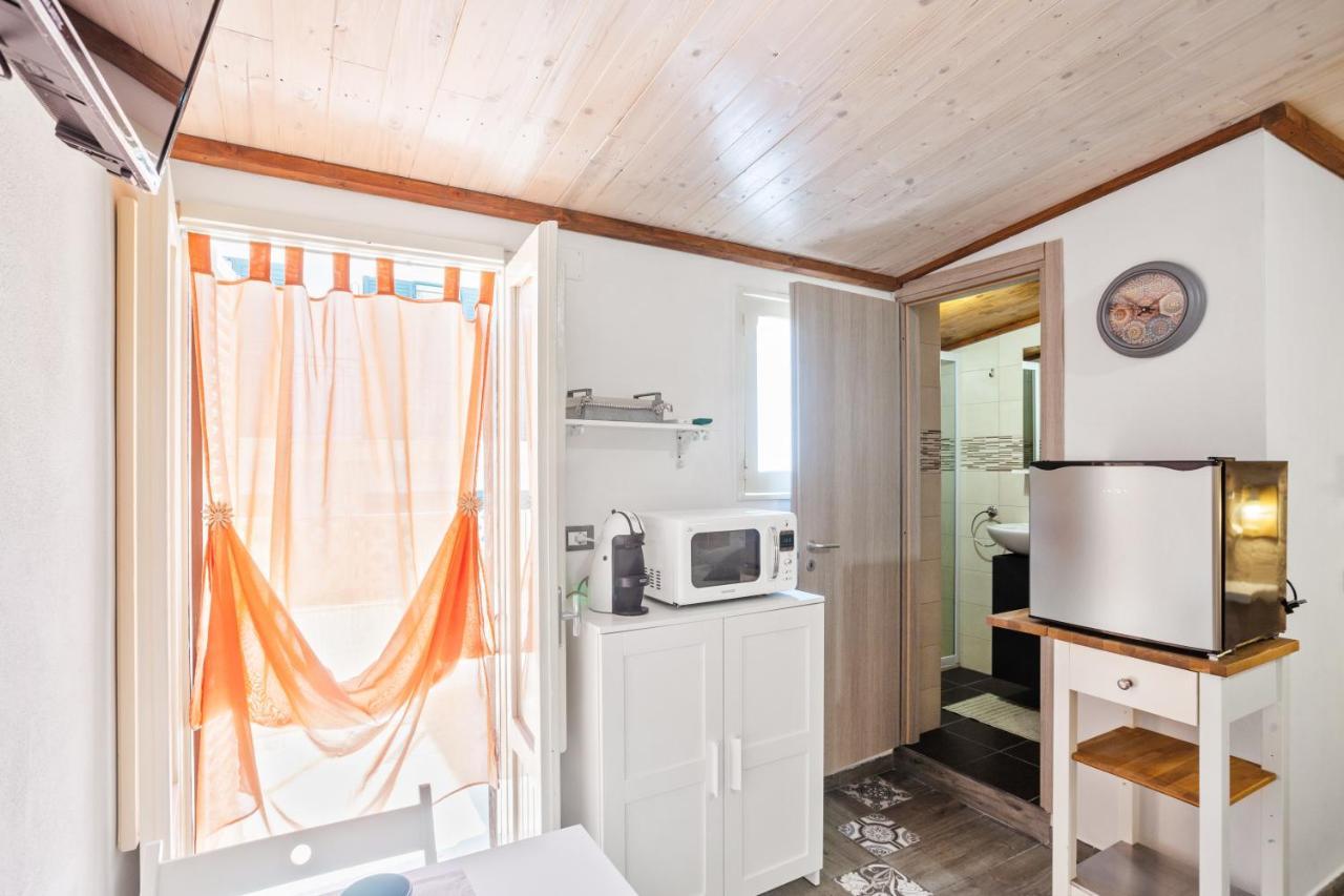 شقة Tiny House 19 Terrace Aparment بولينيانو آ ماري المظهر الخارجي الصورة